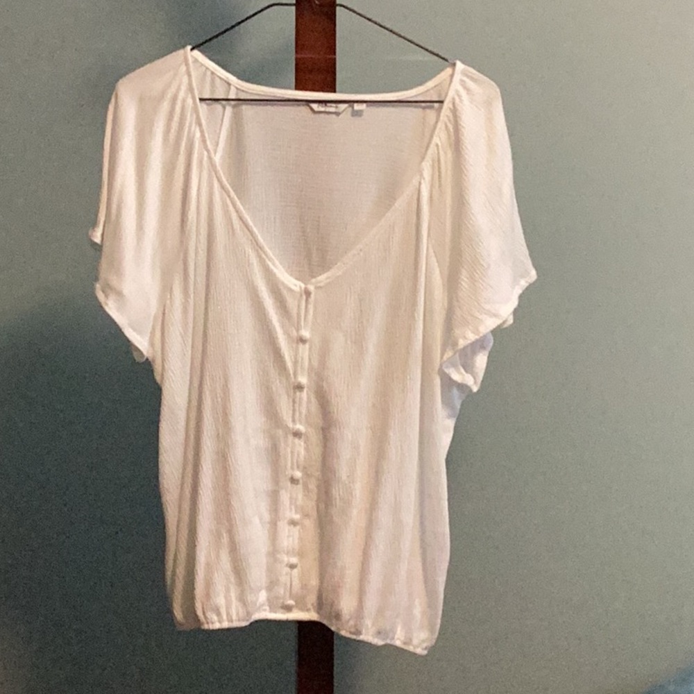 Reitmans White Buttoned Relaxed Blouse